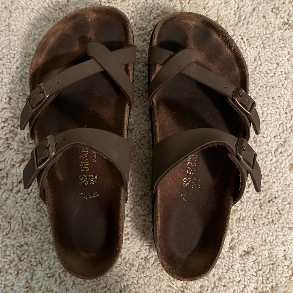 Birkenstock Mayari’s in Mocha, size 8